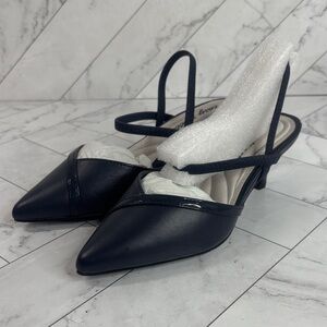NWT Easy Street Women Unna Navy Faux Lesther Slingback Kitten Heel Pumps Size 5M
